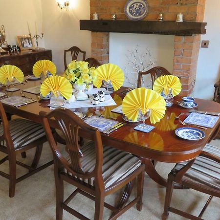 Corner Farm Bed & Breakfast Crewe Ngoại thất bức ảnh