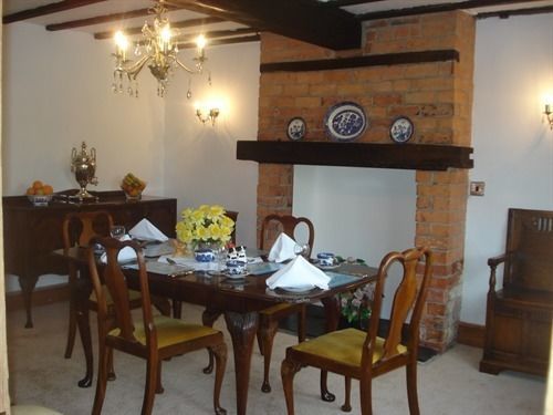 Corner Farm Bed & Breakfast Crewe Ngoại thất bức ảnh